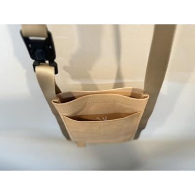 ふるさと納税 Leather Sacoche / 105　エゾ鹿革 バッグ 希少 カバン サコッシュ 天然 北海道池田町の画像