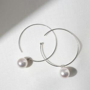 ふるさと納税 無調色 アコヤ真珠(日本) 7.5mm ラウンド K10 ホワイトゴールド 30mm(M) フープピアス 兵庫県神戸市