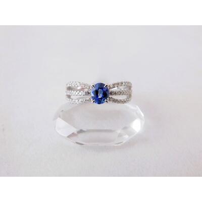 ふるさと納税 [ふるなび限定][一点もの]Pt900 サファイヤ(0.50ct)ダイヤモンドリング K52 K06093-H FN-Limited-SP 山梨県甲府市