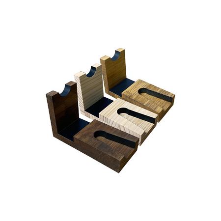 ふるさと納税 WOOD WORKS 日本製 ハンドガンスタンド 1丁掛 3個セット【本体カラー：ナチュラル】 秋田県横手市_1