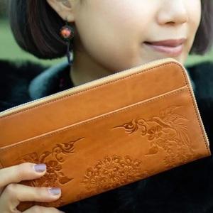 ふるさと納税 正倉院文様革財布 あをによし 濃藍（ネイビー）HARUHINO 長財布 財布 正倉院 革財布 財布 正倉院 長財布 財布 革財布 長財布 財布 .. 奈良県奈良市の画像