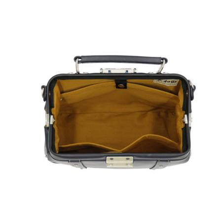 ふるさと納税 パトリックダレスバッグ (No.K3894-01) ブラック / 木和田 ダレスバッグ 収納力 本革 ショルダーベルト付き 底鋲 重厚感 高級 かば.. 兵庫県豊岡市の画像