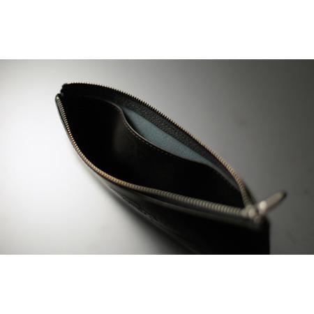 ふるさと納税 Tajima Cowhide 薄型ポーチ / ポーチ 薄型 仕切り収納 ブラック 牛革 軽量 経年変化 カード 通帳 保険証 文房具 スマホ イヤホン .. 兵庫県豊岡市の画像