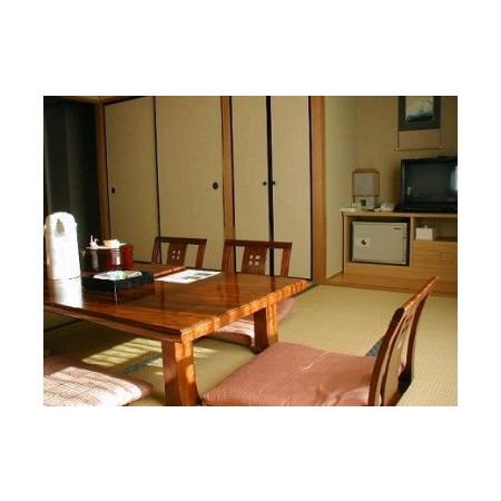 ふるさと納税 T3 伊沢の里【季節の会席プラン1泊2食】2名様分（全日）【 ペア 会席 食事 ディナー 食事券 チケット 宿泊 宿泊券 入浴 露天風呂 .. 兵庫県宍粟市の画像