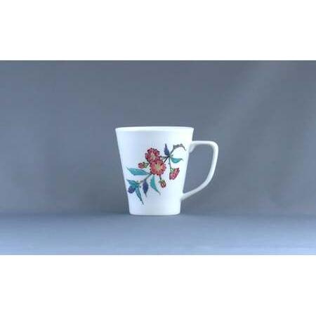 ふるさと納税 有田焼 マグカップ〈吉野桜文〉【赤絵白磁硯処 雪月花】食器 器 うつわ 手描き 伝統工芸 ギフト 贈り物 45000円 A45-326 佐賀県有田町の画像