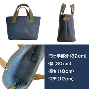 ふるさと納税 レザートートバッグ（ブルー）浦添市限定ヤクルトスワローズ　つば九郎刻印入り 沖縄県浦添市の画像