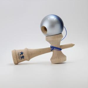 ふるさと納税 競技用けん玉「大空」Premium 青＆銀_F105 山形県長井市の画像