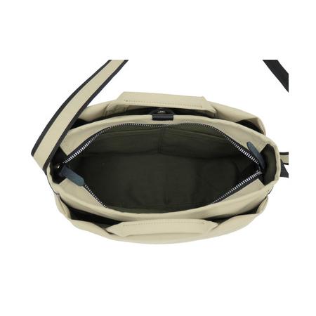 ふるさと納税 エコステップ手付きショルダーバッグ(No.4008-25) サンドベージュ / 2way ショルダーバッグ トートバッグ 肩掛け 手持ち 軽量 撥水.. 兵庫県豊岡市の画像