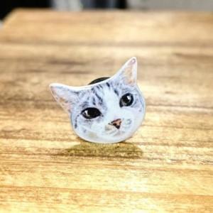 ふるさと納税 【うちの子似顔絵オーダーメイド】似顔絵の原画とピンバッジ5個セット 225P7801 秋田県大館市の画像