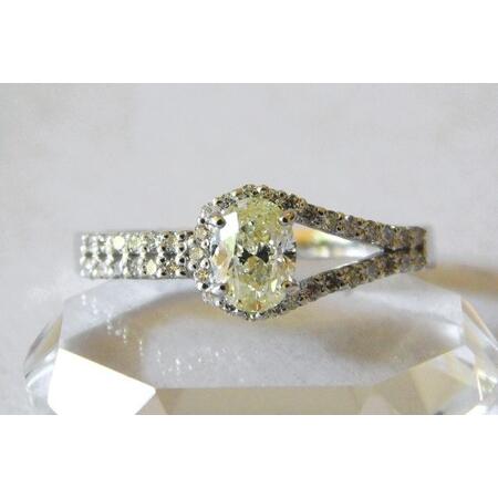 ふるさと納税 [ふるなび限定][一点もの]Pt950 ベリーライトイエローダイヤ(0.700ct)リング M24 K06156-H FN-Limited-SP 山梨県甲府市