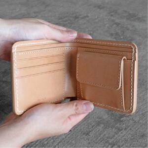 ふるさと納税 栃木レザー使用｜やわらか本革二つ折り財布｜Half wallet 02C｜オリーブ｜minca（全7色） 栃木県栃木市の画像