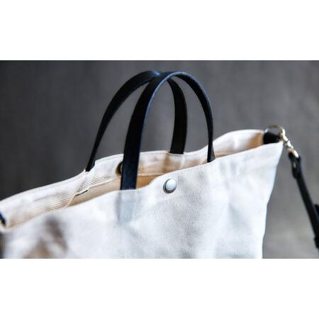 ふるさと納税 レザー×キャンバス トートバッグ ブラック L / 2WAY レザー トート トートバッグ ショルダー ショルダーバッグ 鞄 かばん マ.. 長崎県諫早市の画像