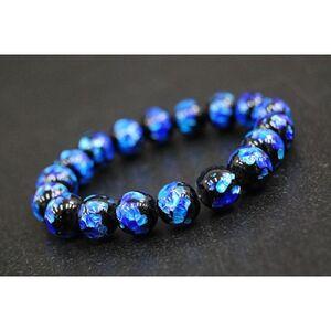 ふるさと納税 沖縄伝統工芸!琉球とんぼ石/ホタルガラス 10mm 数珠ブレスレット 青黒[1185698] 大阪府忠岡町