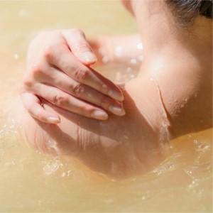 ふるさと納税 利尻の温泉水×昆布エキスで潤う CHUPU フェイスマスク 3枚（1枚あたり美容液25ml） カムイドロップ Face Mask｜北海道 利尻町.. 北海道利尻町_4