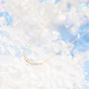 ふるさと納税 K18 0.10ctダイヤモンド　アーチペンダントネックレス　HH018402【配送不可地域：離島・沖縄県】【1387334】 山梨県の画像