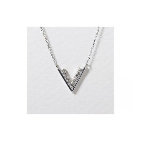 ふるさと納税 プラチナ 0.06ct V字ダイヤモンドネックレス 山梨県 甲斐市 BQ-187 山梨県甲斐市の画像