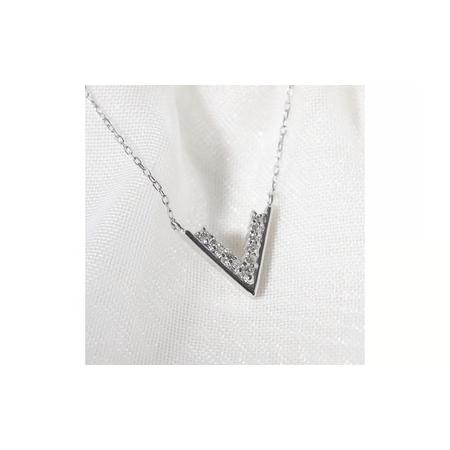 ふるさと納税 プラチナ 0.06ct V字ダイヤモンドネックレス 山梨県 甲斐市 BQ-187 山梨県甲斐市の画像