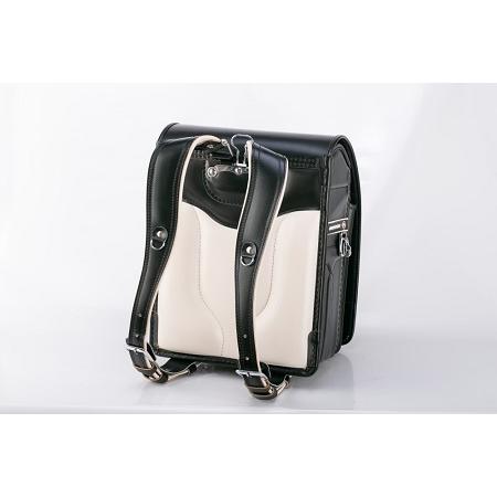 【数量限定アウトレット品】 ふるさと納税 牛革ランドセル　色：ツヤケシ黒（フラットファイル対応サイズ） 愛知県春日井市 【VQL2130080302】(75000円)