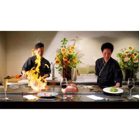 【限定品】 ふるさと納税 【神楽坂】鉄板焼 向日葵 特産品ディナーコース 3名様（寄附申込月の翌月から6ヶ月間有効・30組限定） ふるなび美食体験 FN-Gourme.. 佐賀県唐津市 【QGW1874416040】(66000円)