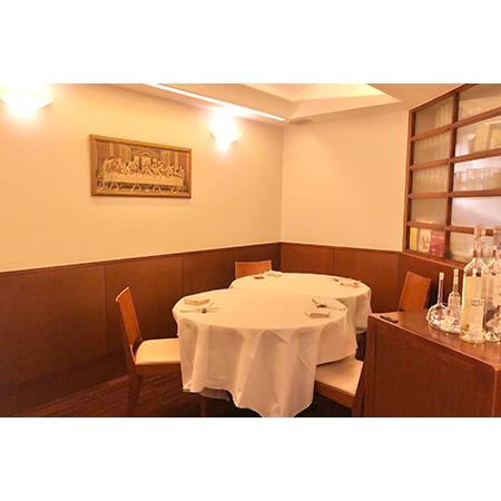 ふるさと納税 【麻布十番／ミシュラン2021掲載】ピアット・スズキ 特産品ディナーコース 3名様（6か月間有効） お店でふるなび美食体験 FN-Gourm.. 佐賀県唐津市