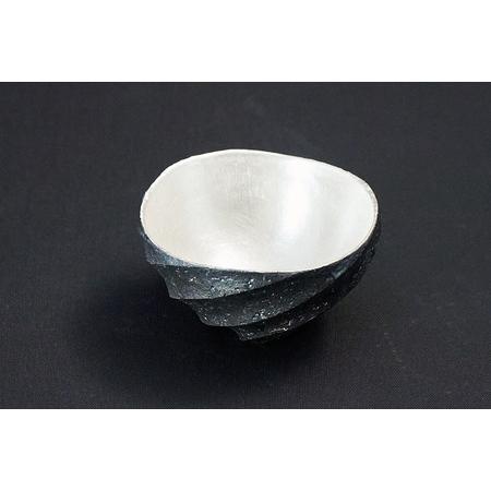 ふるさと納税 陶芸家 「沖 誠」作 炭化銀彩 ぐい呑 箱付【笠間焼】 FM