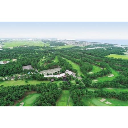 秋冬の主役◎ ふるさと納税 A02_30　新発田市内ゴルフ場共通感謝券（90，000円分） 新潟県新発田市 【3322676660】(117000円)