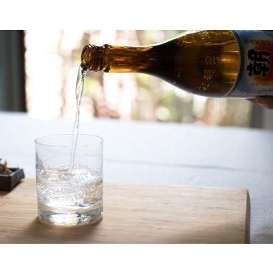 ふるさと納税 【黒糖焼酎】朝日30度(1800ml)1本【朝日酒造】 鹿児島県喜界町|furunavi|02