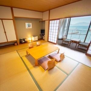 ふるさと納税 【響灘を望むオーシャンビュー】国民宿舎マリンテラスあしや　施設利用券(5000円券×2枚)【1234007】 福岡県芦屋町 