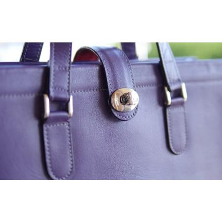 【タイムセール】 ふるさと納税 【ハンドメイド】 トート バッグ (パープル / ファスナーなし)〜《築上町》【革工房　亜海】 革製品 革 本革 [ABBH006] 福岡県築上町 【4060988120】(143000円)