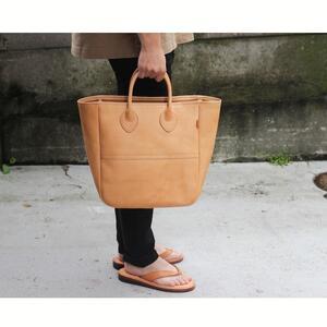 ふるさと納税 栃木レザー使用｜ソフトな手触り 本革 A4対応トートバッグ｜Tote bag 03 M｜ブラック｜minca（全7色） 栃木県栃木市の画像