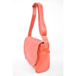 ふるさと納税 【minca】栃木レザーのショルダーバッグ01M 斜め掛け A4サイズ ソフトな手触り/Shoulder bag 01/M/レッド　538【かばん ファッショ.. 栃木県栃木市の画像