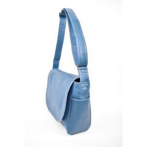 ふるさと納税 【minca】栃木レザーのショルダーバッグ01M 斜め掛け A4サイズ ソフトな手触り/Shoulder bag 01/M/ブルー　538【かばん ファッショ.. 栃木県栃木市の画像
