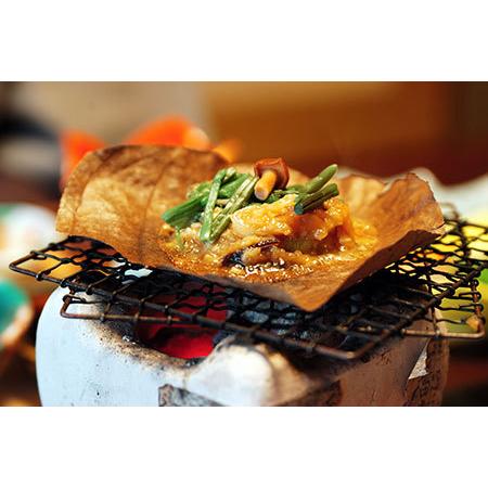 【国産】 ふるさと納税 文化財の宿　八ツ三館　季節の会席を楽しむ１泊２食ペア宿泊券　お部屋おまかせ［K0029］ 岐阜県飛騨市 【RIZ2220737062】(78200円)