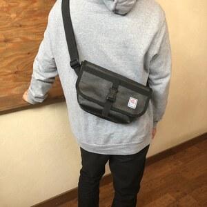 ふるさと納税 11-57BK 【SUWAプレミアム】FIRE HOSE PRODUCTS ボディバッグ ブラック（M）（パイピングカラー：黒）／バッグ ななめ ショルダ.. 長野県諏訪市の画像