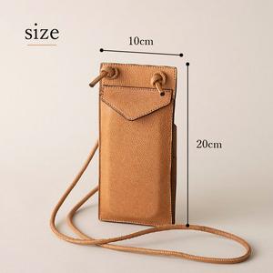 ふるさと納税 ENVELOPE（野生鹿革のスマートフォン ミニショルダーバッグ） CG（チャコールグレー） バッグ 鹿革 スマホケース 首掛け 斜めがけ .. 山梨県北杜市の画像