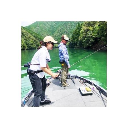 新春セール ふるさと納税 山岡計文プロによるバスフィッシングガイドサービス。池原ダム&七色ダム2名様 手ぶらでもOK! 奈良県下北山村 【WSO1867983761】(65780円)