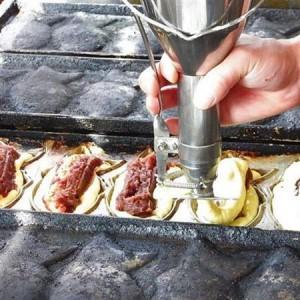 ふるさと納税 広島で行列の出来るたい焼き屋「よしおのたい焼き」(40個入り)【配送不可地域：離島】【1002653】 広島県安芸太田町_1