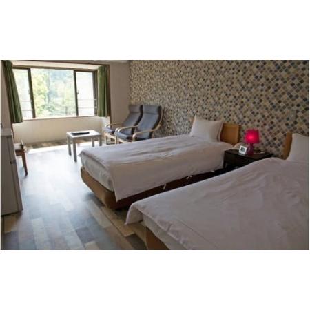 ふるさと納税 夢のドッグリゾートWoof 2F山中湖側ペア宿泊券  YN005 山梨県山中湖村 |  | 01