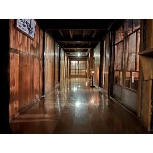 ふるさと納税 一泊二日　プライベートガイドと登る那須岳トレッキングツアー(秘境三斗小屋温泉大黒屋に泊まろう)3名様【1382707】 栃木県那須塩原市 ふるさと納税 栃木県那須塩原市