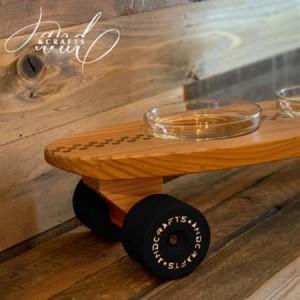 ふるさと納税 【＆CRAFTS】Pet bowls stand-3BOWLS-(Black)※名入れプレート付き【1257967】 山梨県山梨市の画像
