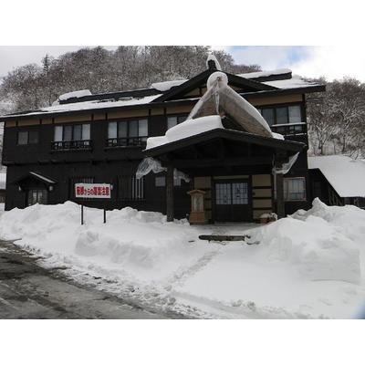 ふるさと納税 泥湯温泉に泊まろう！1階特別室ペア宿泊券[F11702] 秋田県湯沢市