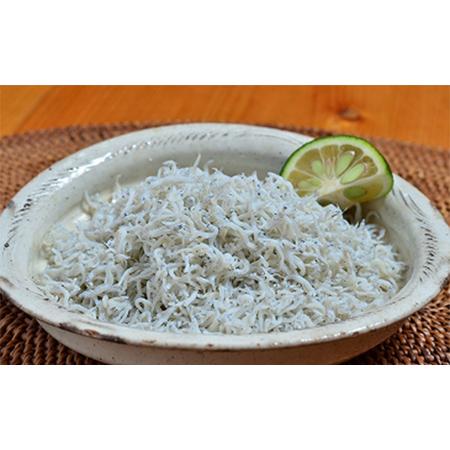 ふるさと納税 26-636．【定期便】老舗海産物店の土佐黒潮ふんわりしらす650g【2カ月に1回／全6回】（合計3.9kg） 高知県四万十市の画像