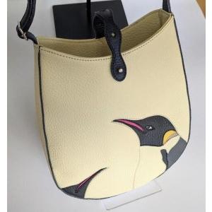 ふるさと納税 「鞄工房　香」しずく型バッグ ペンギン 山梨県富士河口湖町の画像