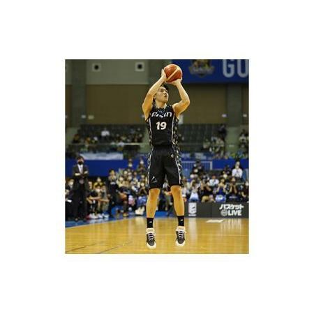 ふるさと納税 No.275 シーホース三河　西田選手サイン入りレプリカユニフォーム　黒、ＸＯ 愛知県刈谷市 