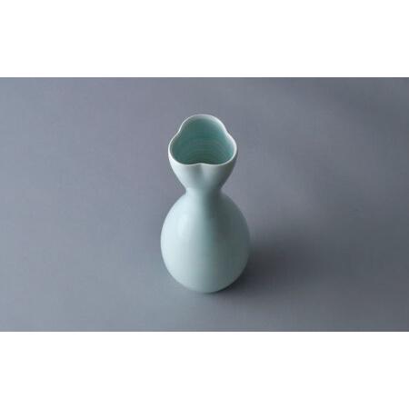 ふるさと納税 【波佐見焼】伝統工芸士・山口正美氏作 花入【正右衛門窯】[BG05] 長崎県波佐見町 ふるさと納税 【波佐見焼】伝統工芸士・山口正美氏作 花入【正右衛門窯】[BG05] 長崎県波佐見町