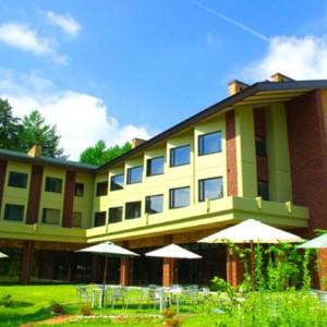 【新品 未使用 日本製】 ふるさと納税 早太郎温泉「駒ヶ根高原リゾートリンクス」　2名様宿泊券 長野県駒ヶ根市 【VQL1998977940】(70400円)