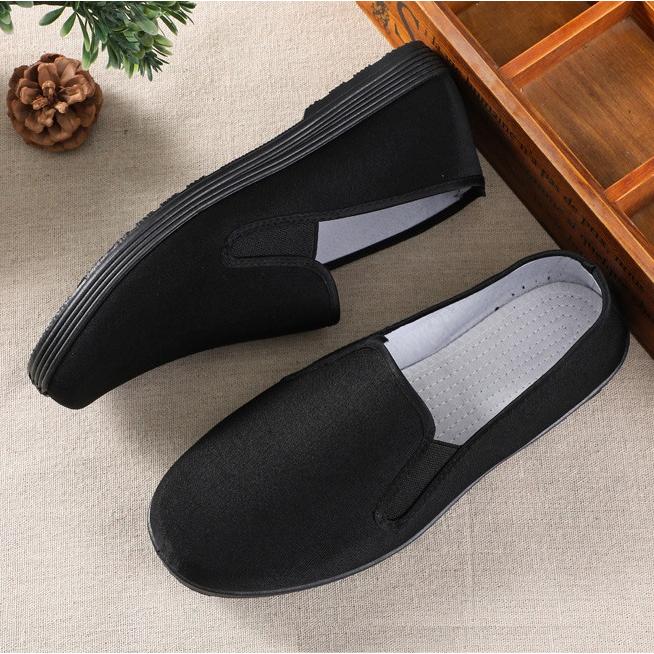 メンズ スリッポン フラット シューズ ドライビングシューズ 軽量 薄め カジュアル スポーツ スニーカー 運動靴  靴 黒 無地 （sp9 sp16 sp17 sp18 sp19 sp28） |  | 17