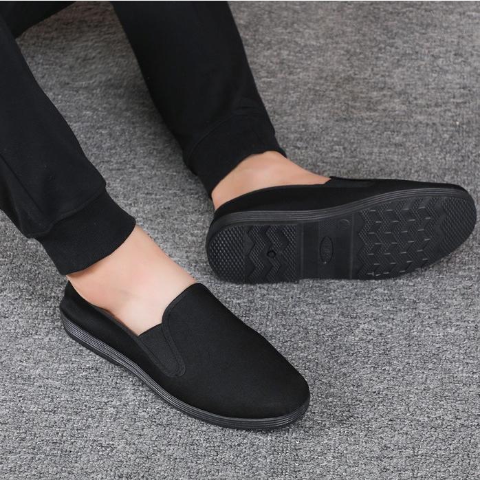 メンズ スリッポン フラット シューズ ドライビングシューズ 軽量 薄め カジュアル スポーツ スニーカー 運動靴  靴 黒 無地 （sp9 sp16 sp17 sp18 sp19 sp28） |  | 18