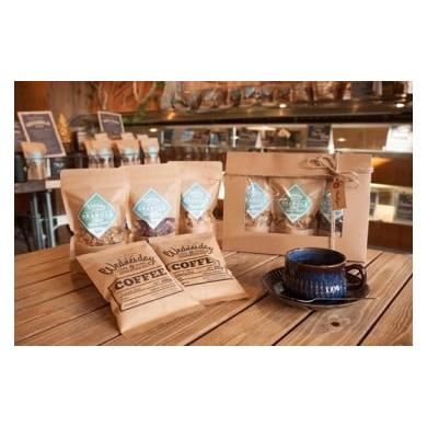 ふるさと納税 コーヒー コーヒー粉 北海道 東川町 「Wednesday」オリジナルブレンドコーヒー&グラノーラセット Wednesday Blend(粉)Slow Blend(豆)各100…