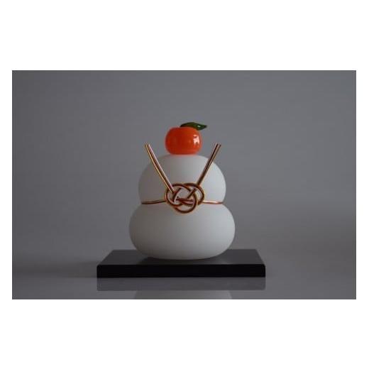ふるさと納税 陶磁器・漆器・ガラス 神奈川県 小田原市 ガラスの鏡餅(黒台付き）サンドブラスト加工 Mサイズ 鏡餅 サンドブラスト加工 ガラス お正月 鏡餅約10…の画像